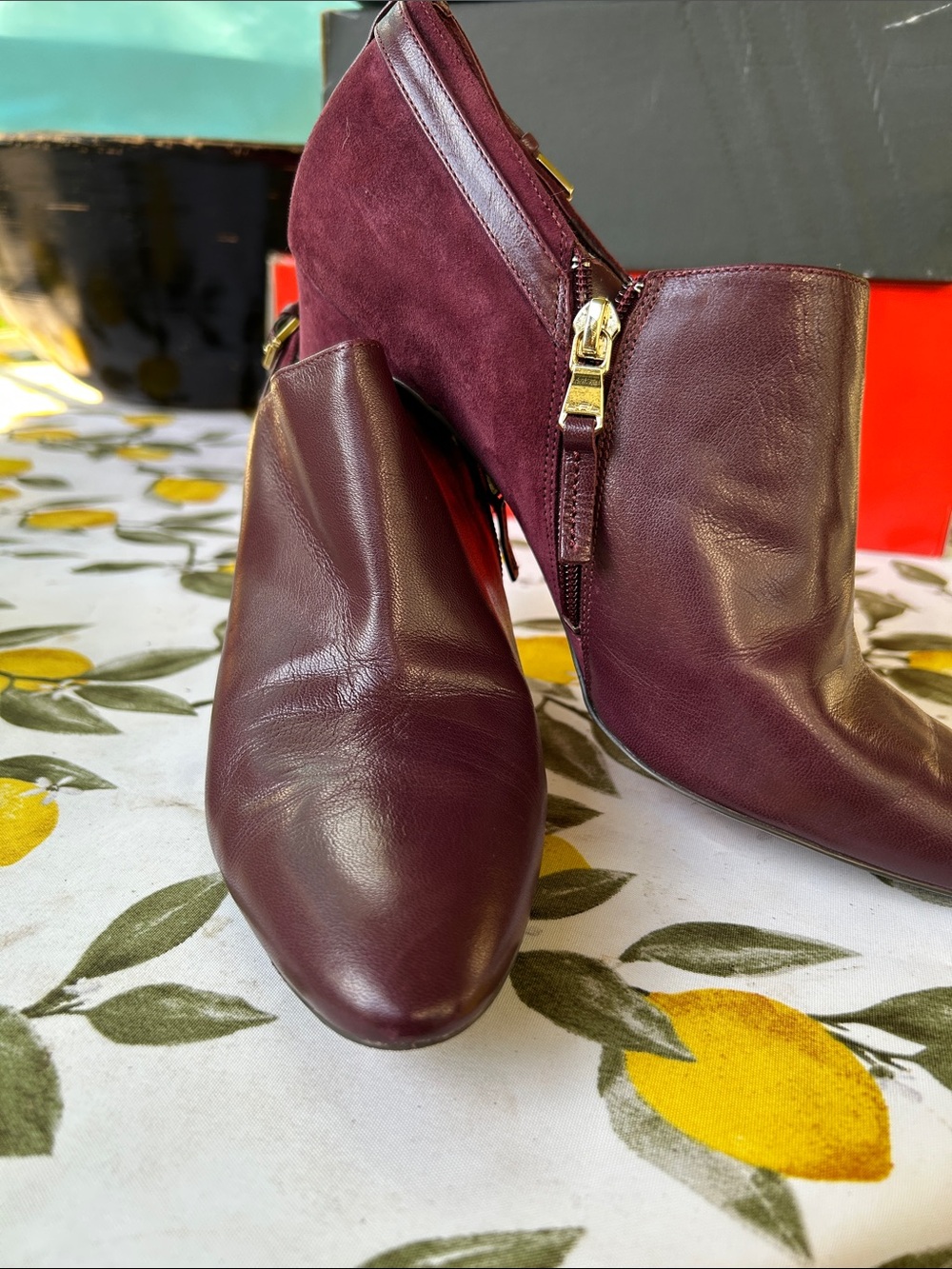 Ralph Lauren Women’s Burgundy Leather Ankle Booties size 10